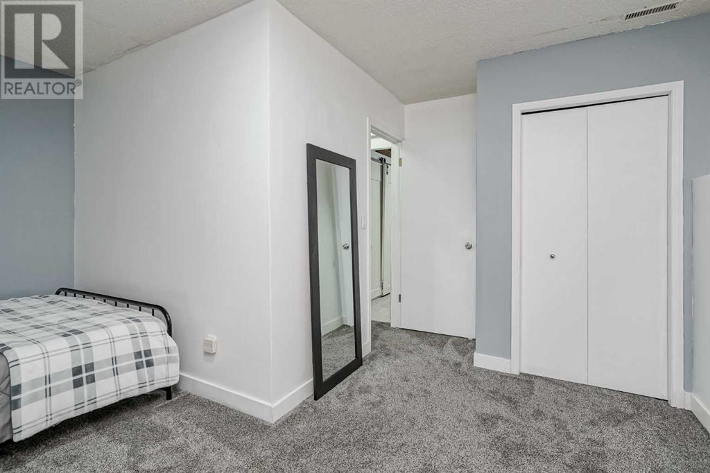 Single Family House 4 Level for Sale in  Whitefield Drive NE Whitehorn Calgary 
