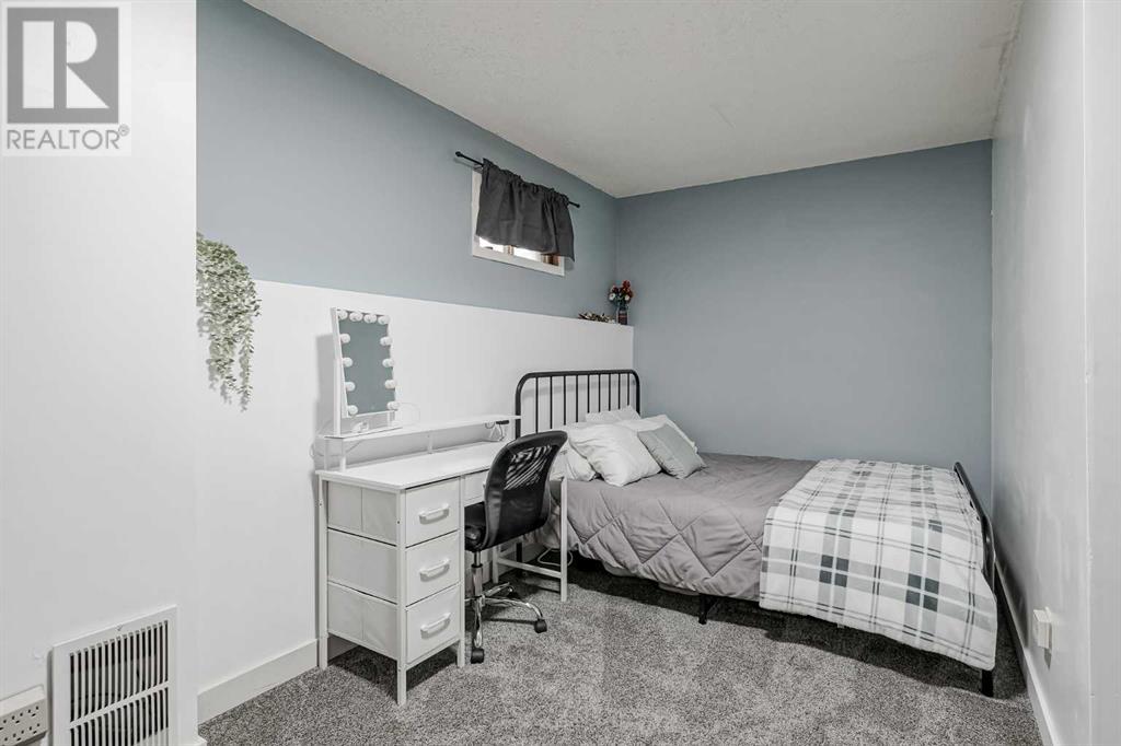 Single Family House 4 Level for Sale in  Whitefield Drive NE Whitehorn Calgary 
