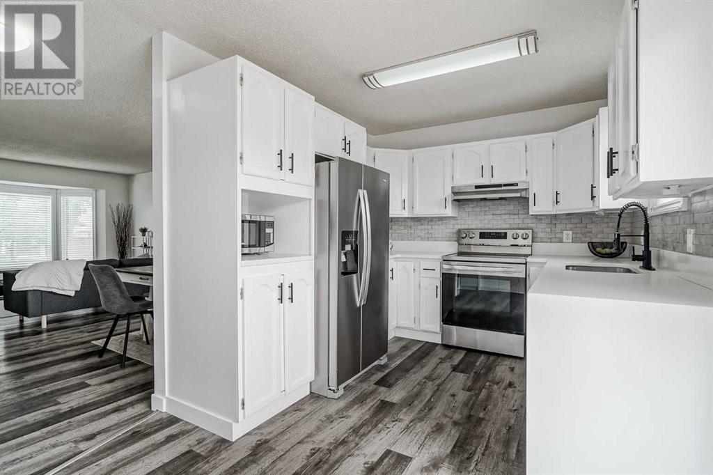 Single Family House 4 Level for Sale in  Whitefield Drive NE Whitehorn Calgary 