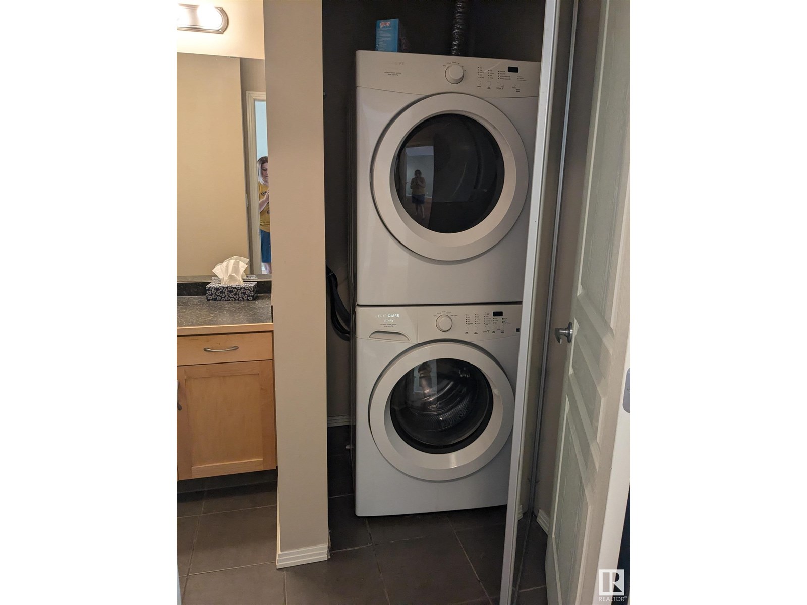 Photo 7 of 421 4831 104 A St Nw, Edmonton AB