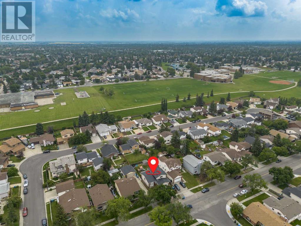 Single Family House 4 Level for Sale in  Whitefield Drive NE Whitehorn Calgary 