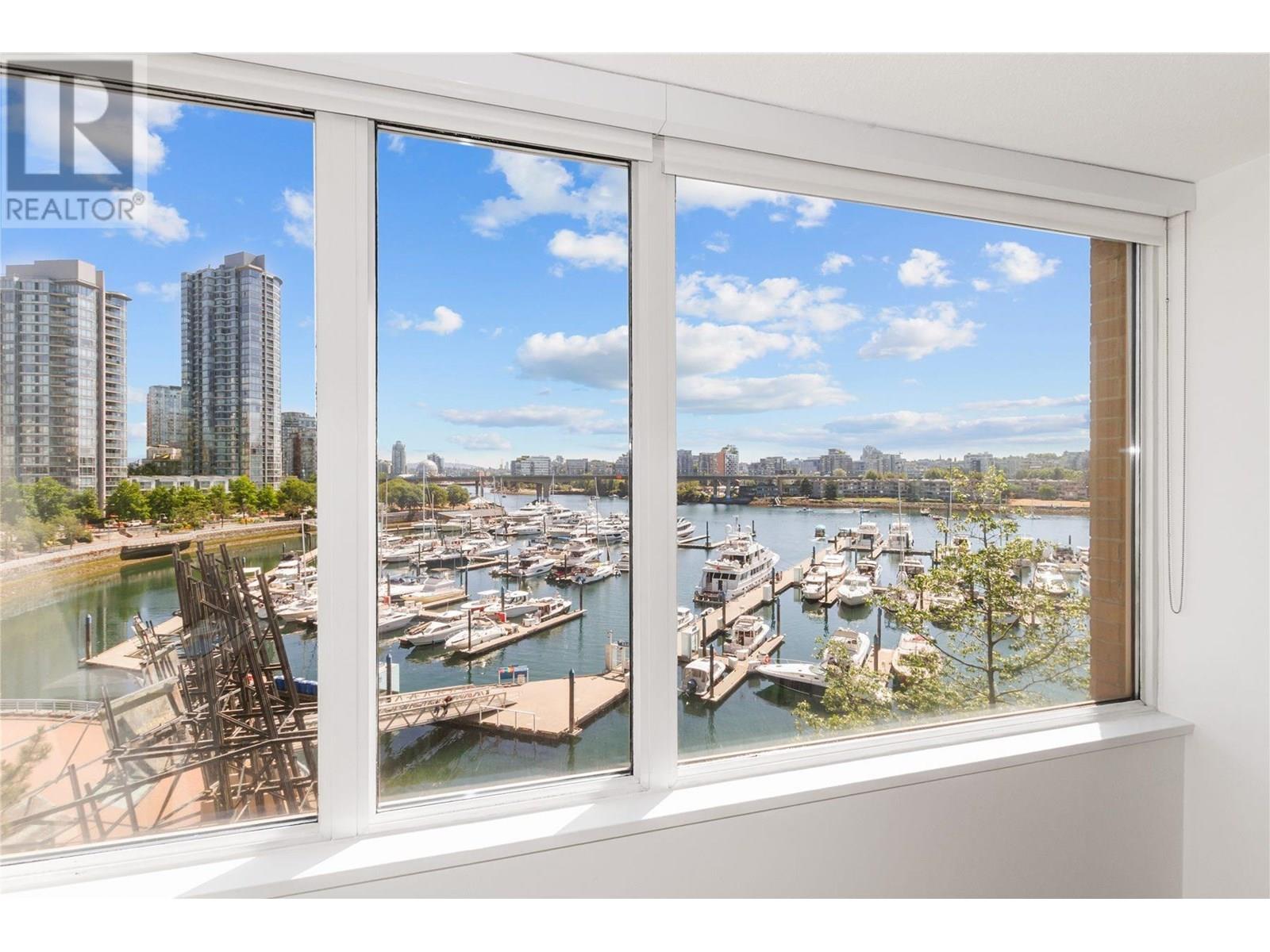 Photo 7 of 610 1228 Marinaside Crescent, Vancouver BC