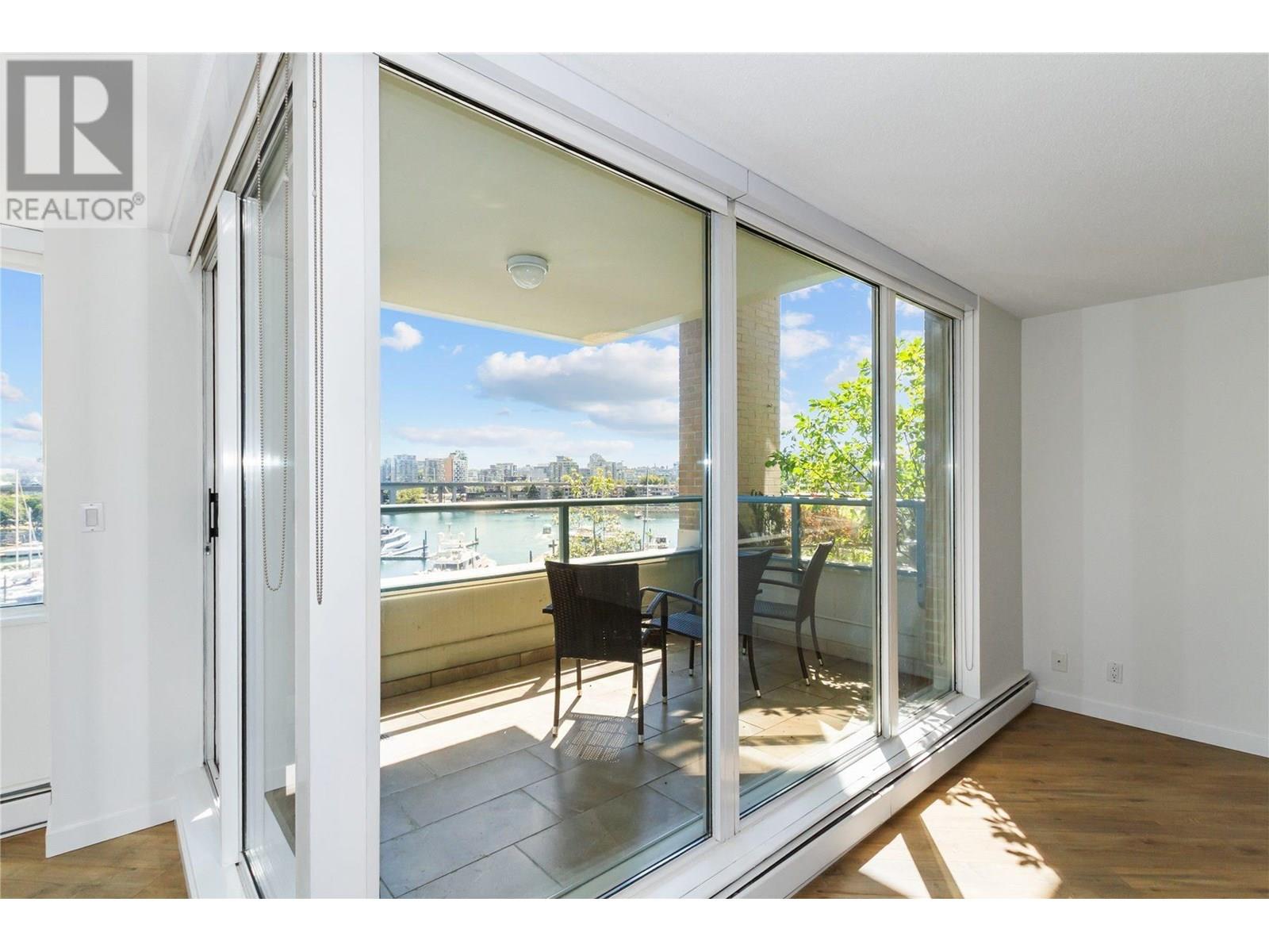 Photo 9 of 610 1228 Marinaside Crescent, Vancouver BC