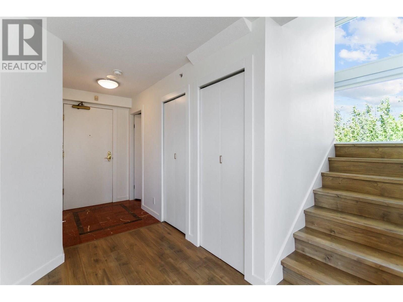 Photo 13 of 610 1228 Marinaside Crescent, Vancouver BC