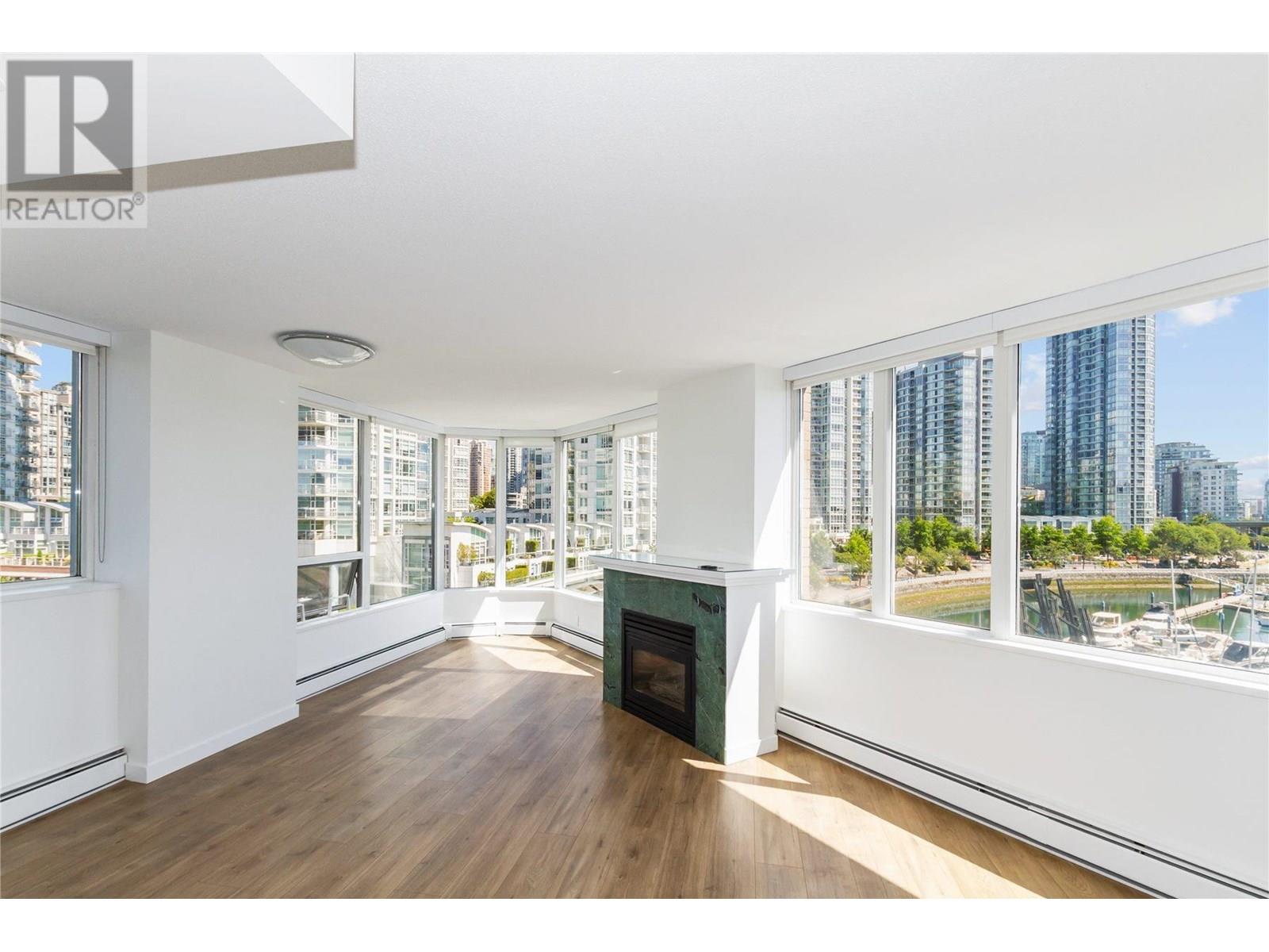 Photo 5 of 610 1228 Marinaside Crescent, Vancouver BC