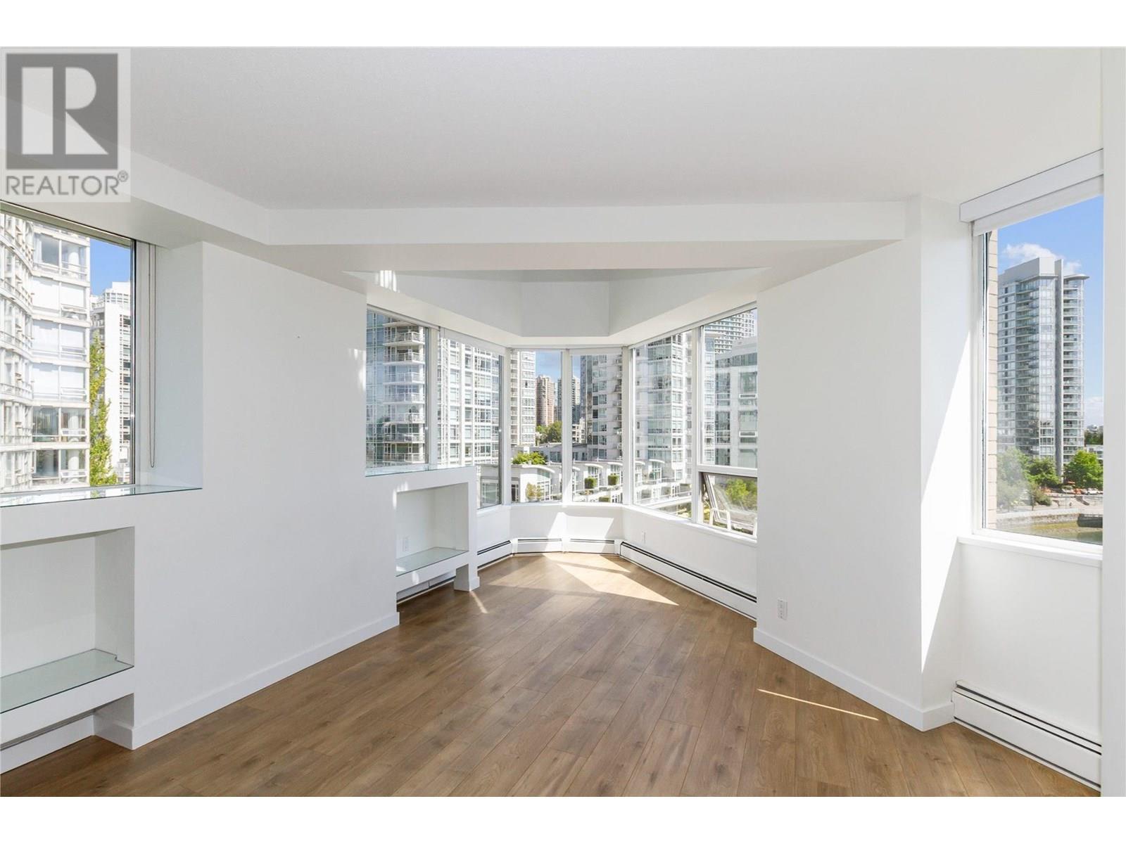 Photo 14 of 610 1228 Marinaside Crescent, Vancouver BC