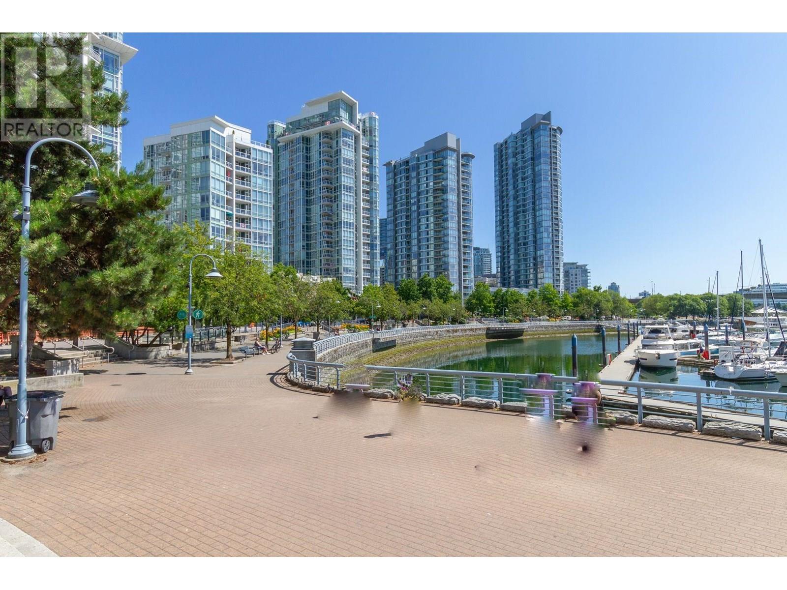 Photo 26 of 610 1228 Marinaside Crescent, Vancouver BC