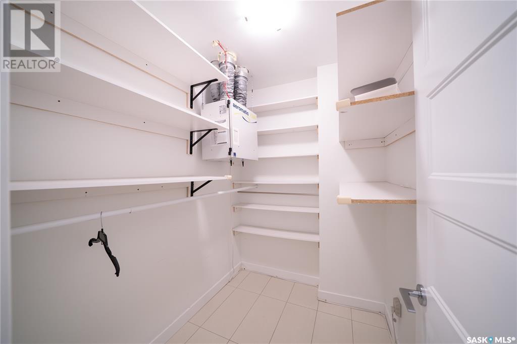 Photo 5 of 101 2300 Broad Street, Regina SK