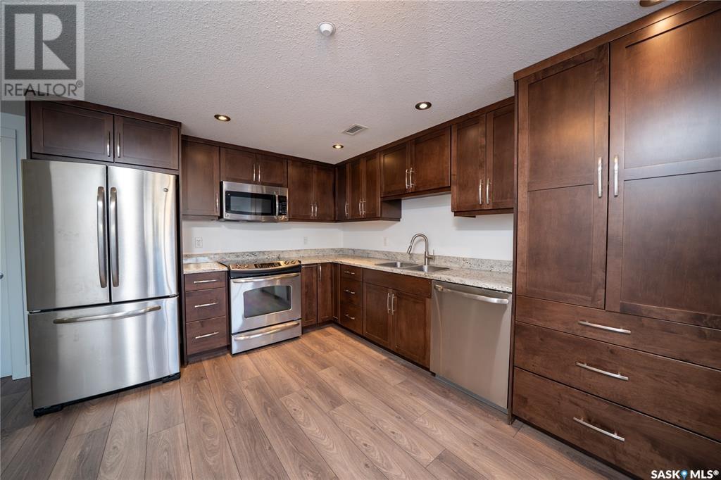 Photo 6 of 101 2300 Broad Street, Regina SK