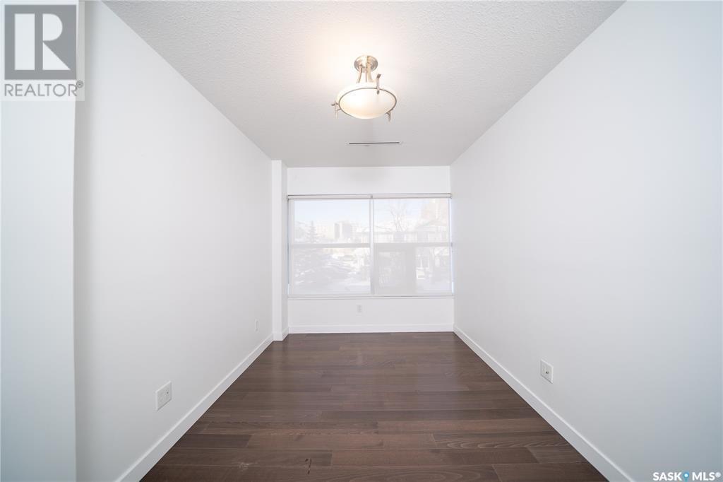 Photo 11 of 101 2300 Broad Street, Regina SK