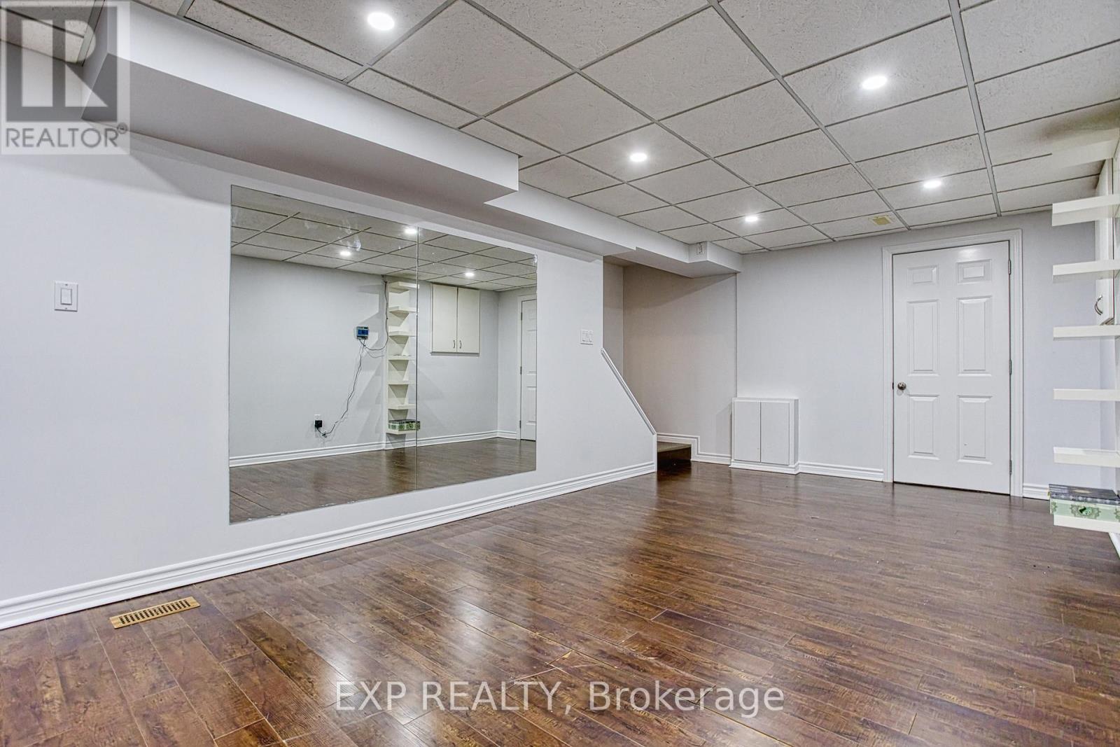 Photo 31 of 50 Tuscani Drive, Hamilton ON