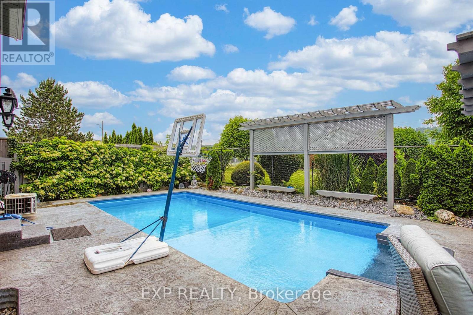 Photo 36 of 50 Tuscani Drive, Hamilton ON