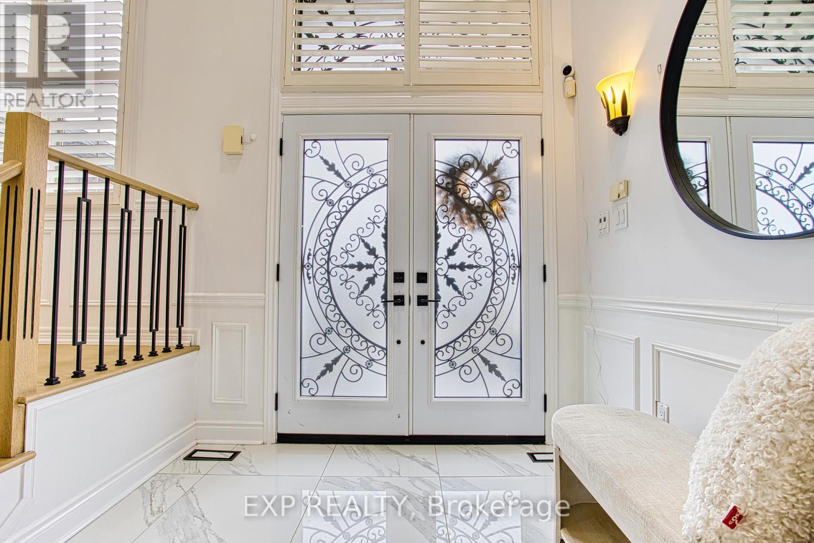Photo 4 of 50 Tuscani Drive, Hamilton ON