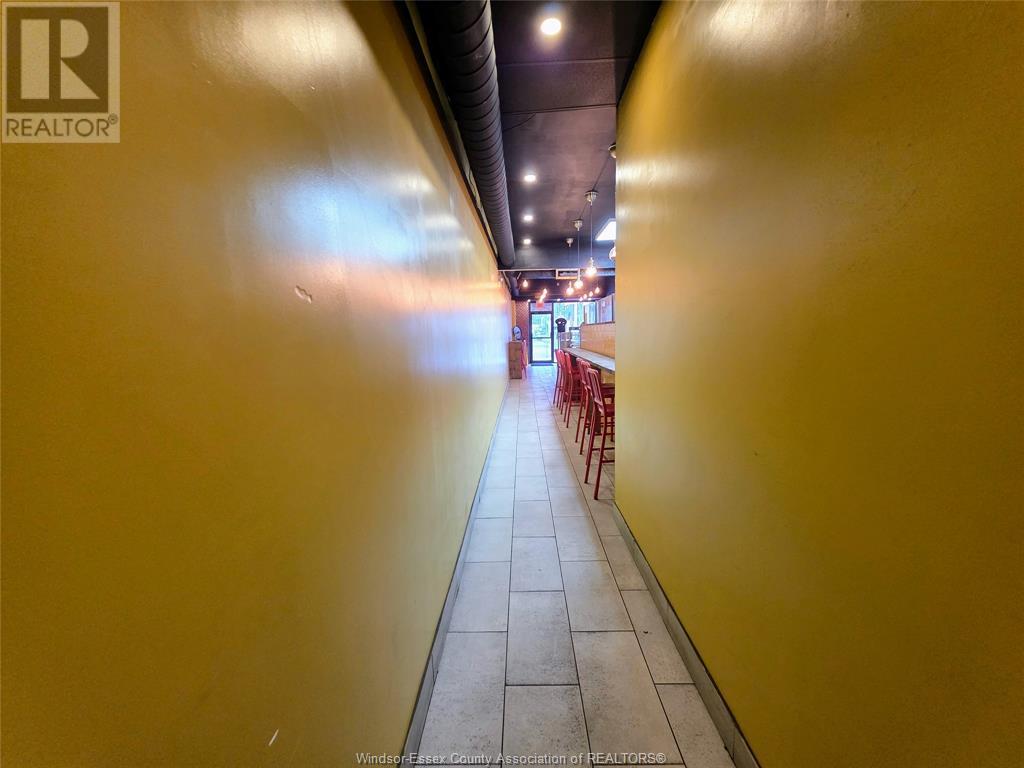 Photo 22 of 104 Chatham Street West, Windsor ON