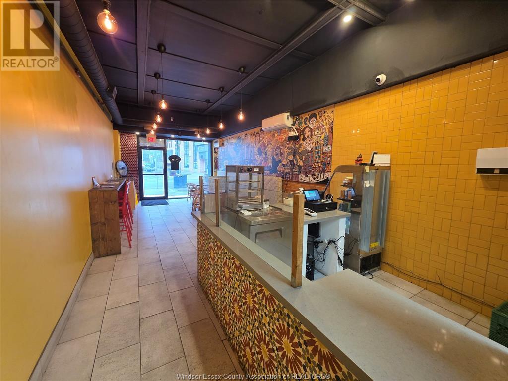 Photo 24 of 104 Chatham Street West, Windsor ON