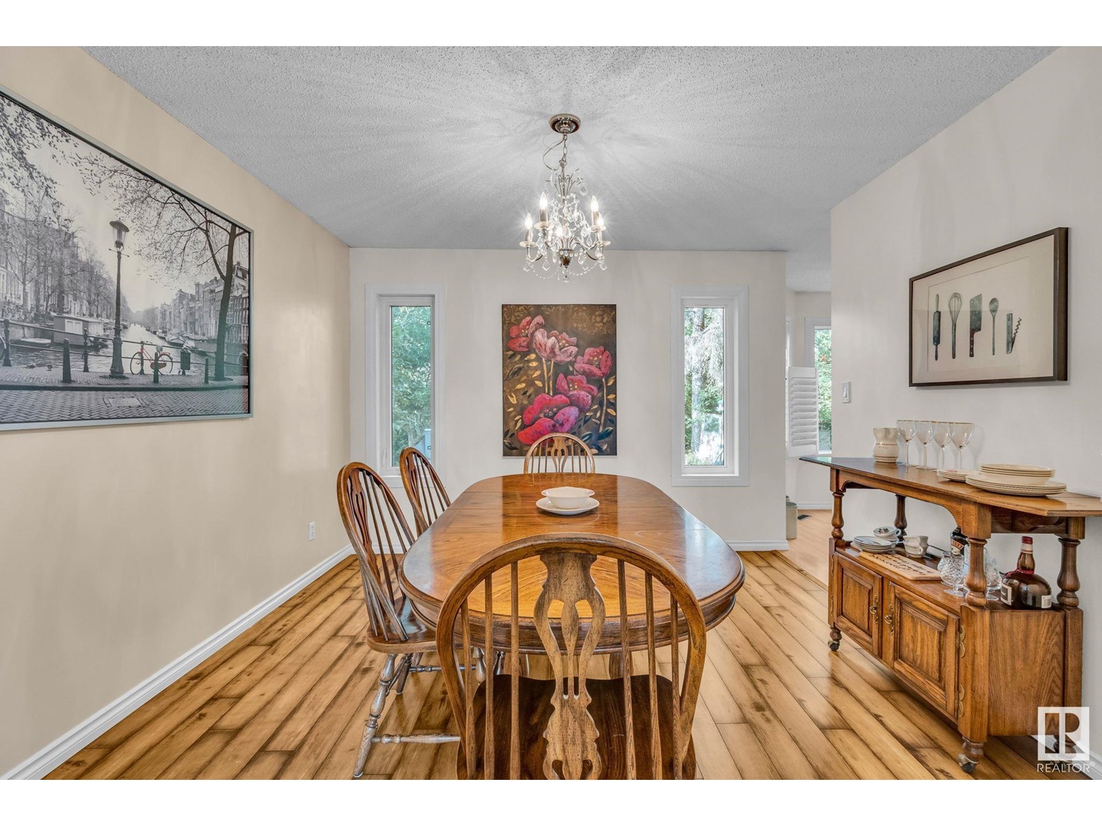Photo 16 of 3912 26 A Av Nw, Edmonton AB
