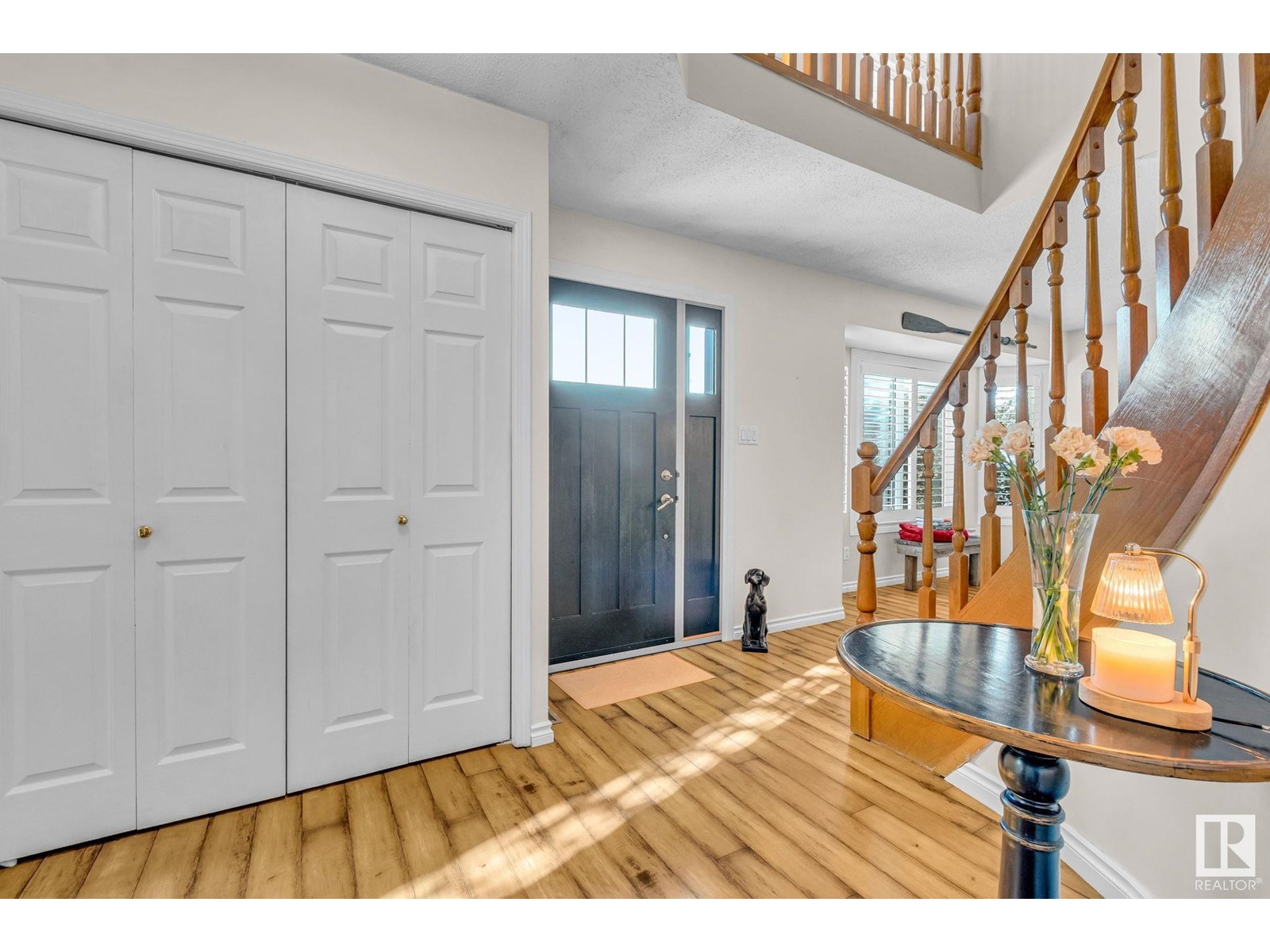 Photo 3 of 3912 26 A Av Nw, Edmonton AB