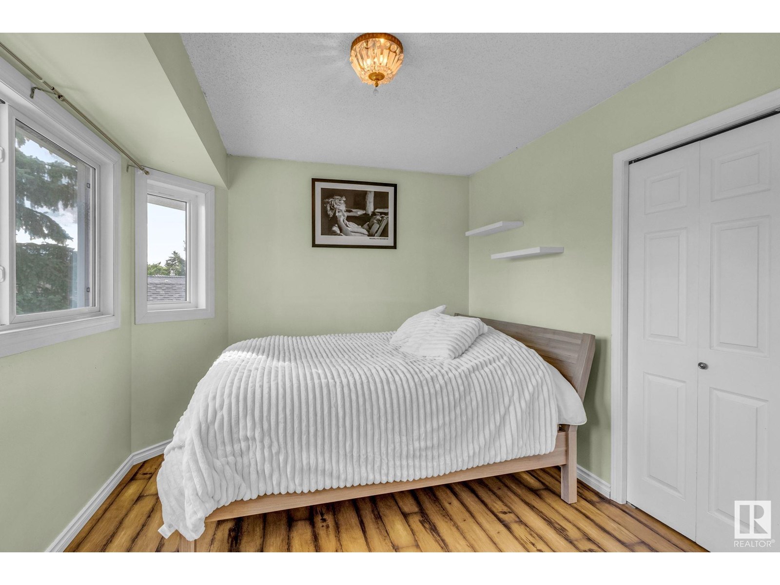 Photo 28 of 3912 26 A Av Nw, Edmonton AB