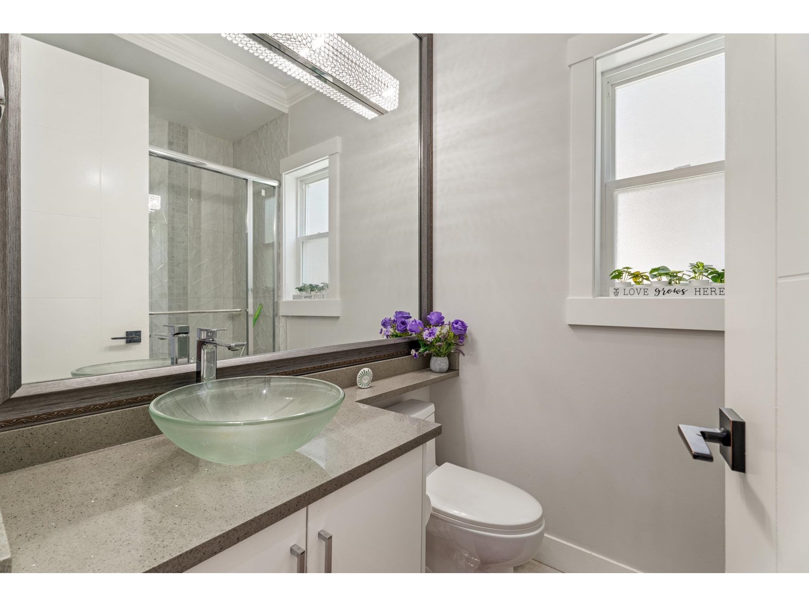 Photo 4 of 14171 59 A Avenue, Surrey BC