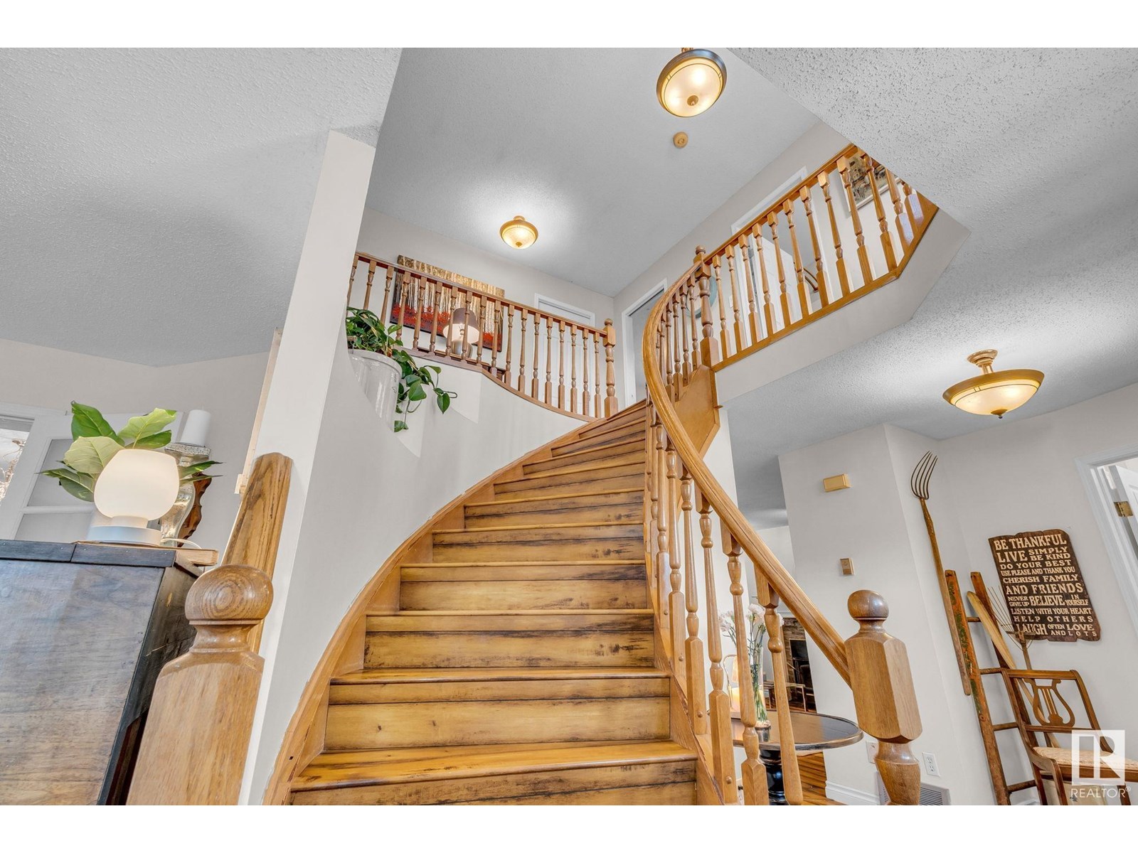 Photo 19 of 3912 26 A Av Nw, Edmonton AB