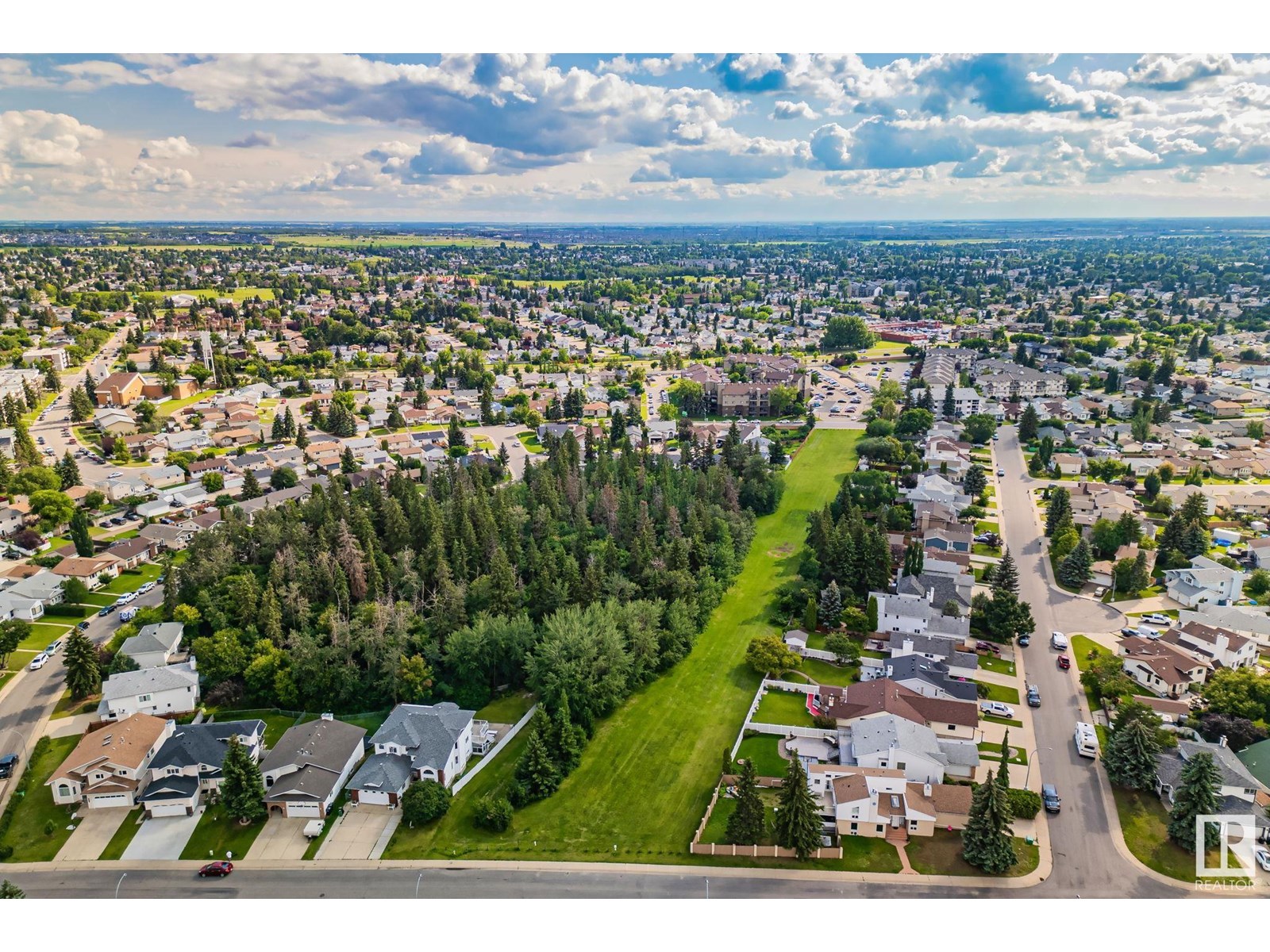 Photo 62 of 3912 26 A Av Nw, Edmonton AB