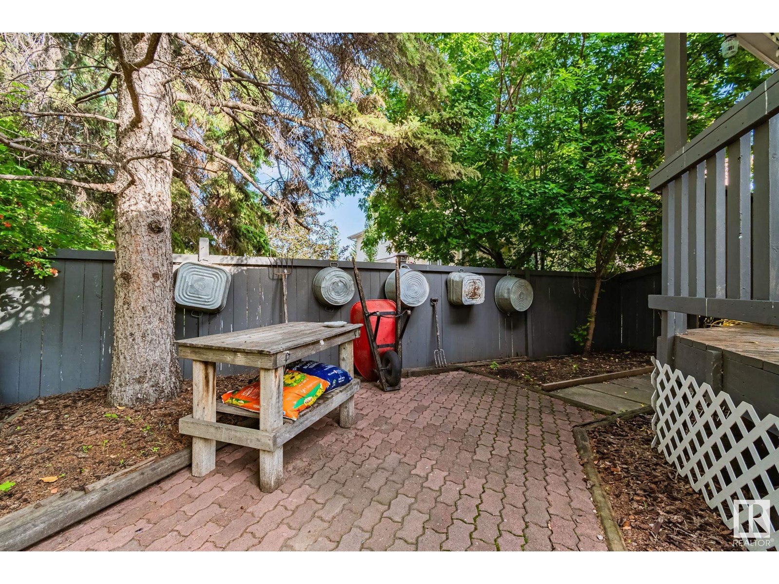 Photo 55 of 3912 26 A Av Nw, Edmonton AB
