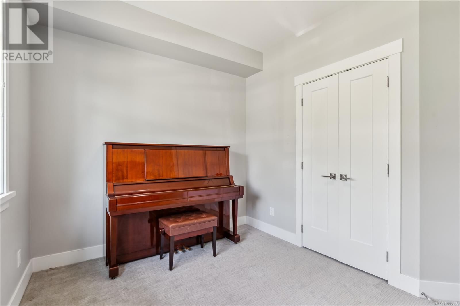  1243 Flint Avenue, Langford