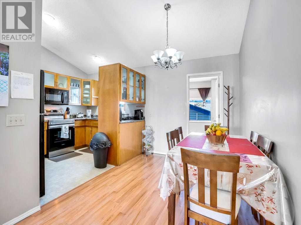 Single Family House Bi-level for Sale in  Falshire Close NE Falconridge Calgary 