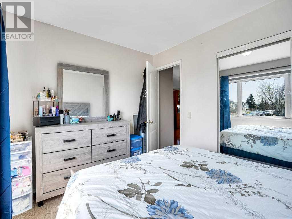 Single Family House Bi-level for Sale in  Falshire Close NE Falconridge Calgary 