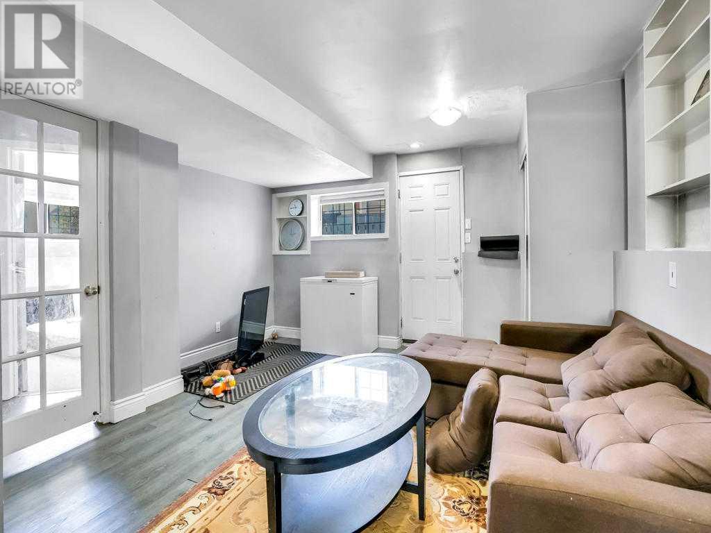 Single Family House Bi-level for Sale in  Falshire Close NE Falconridge Calgary 