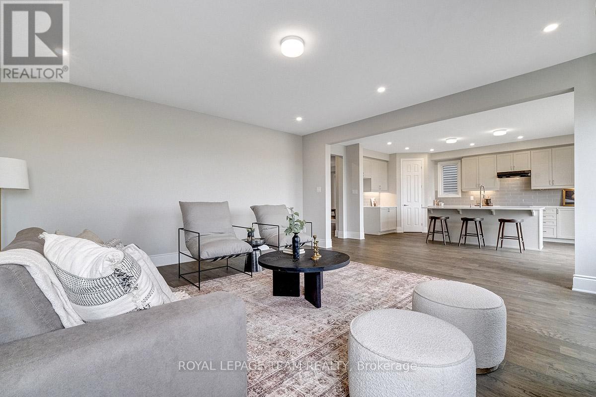 Photo 20 of 219 Parsnip Mews, Ottawa ON