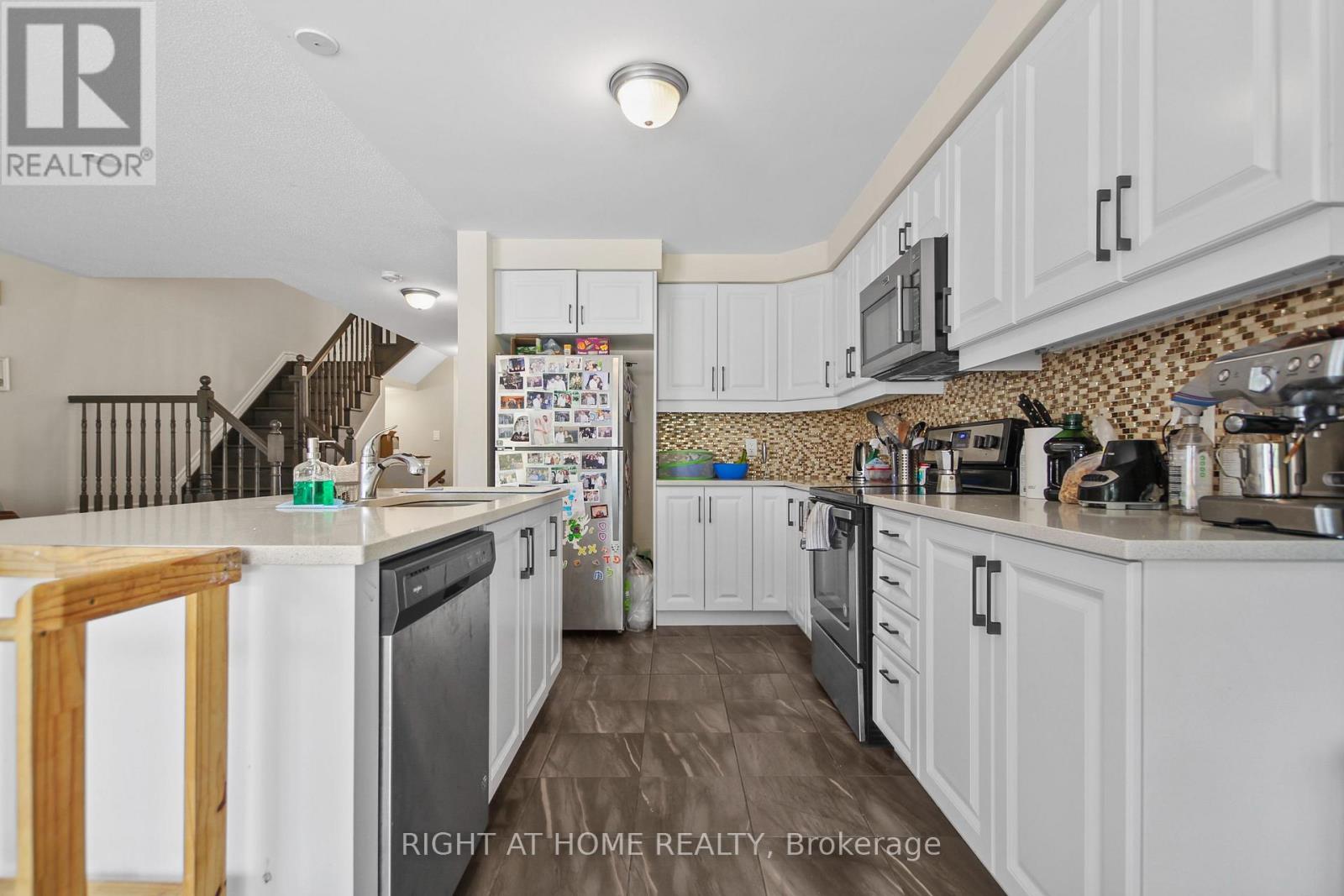 Photo 36 of 209 Hartsmere Drive, Ottawa ON