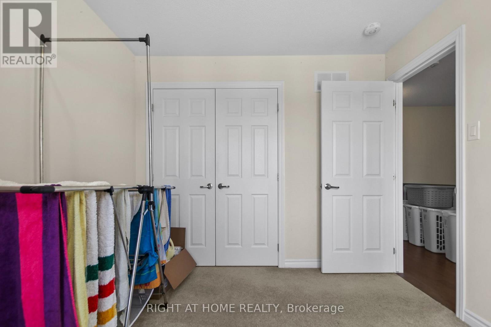 Photo 24 of 209 Hartsmere Drive, Ottawa ON