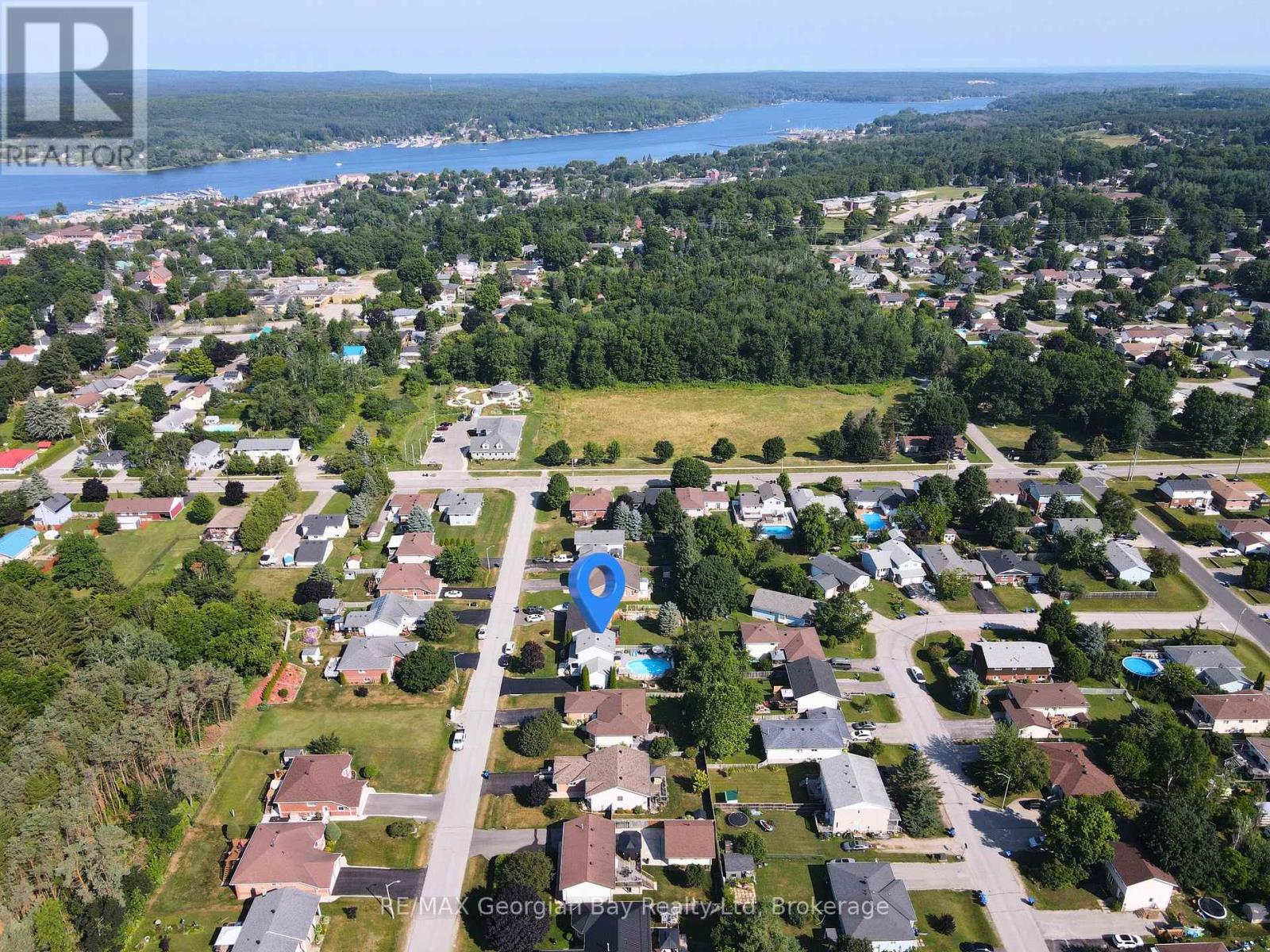 Photo 18 of 9 Copeland Street, Penetanguishene ON