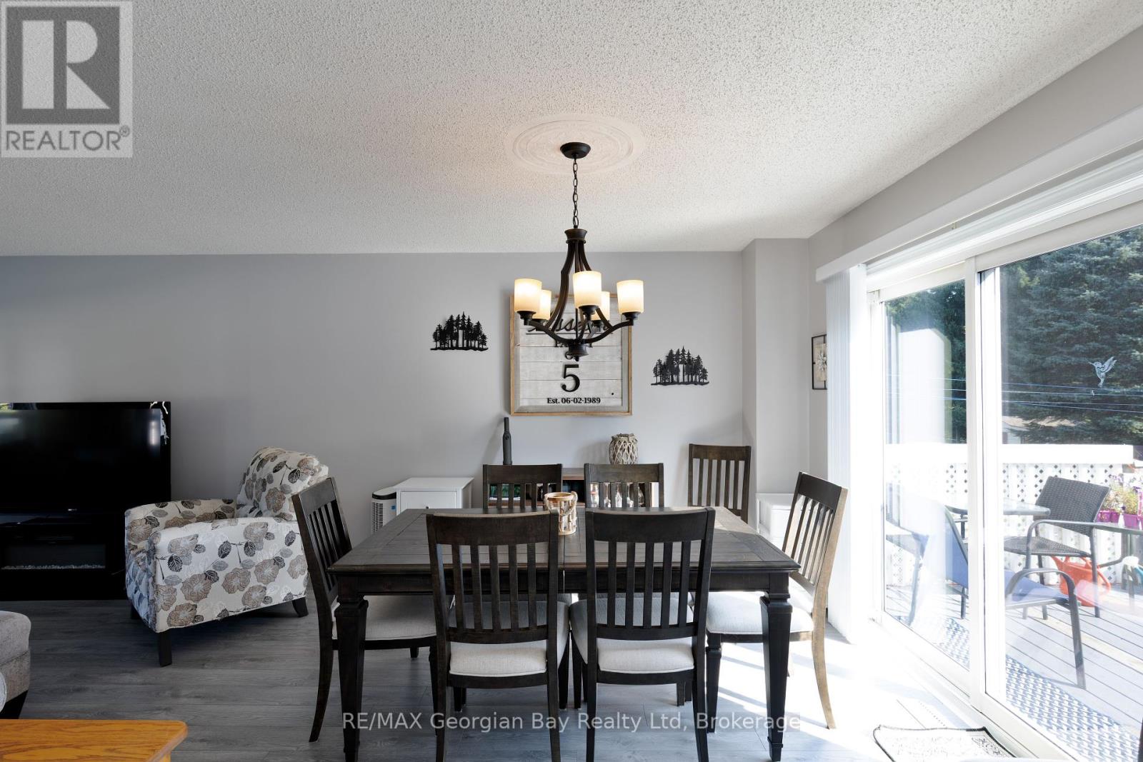 Photo 3 of 9 Copeland Street, Penetanguishene ON