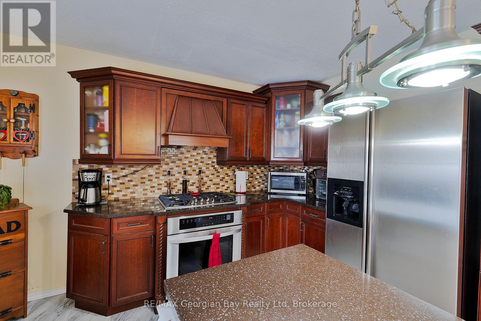 Photo 30 of 739 Simcoe Avenue, Tay ON