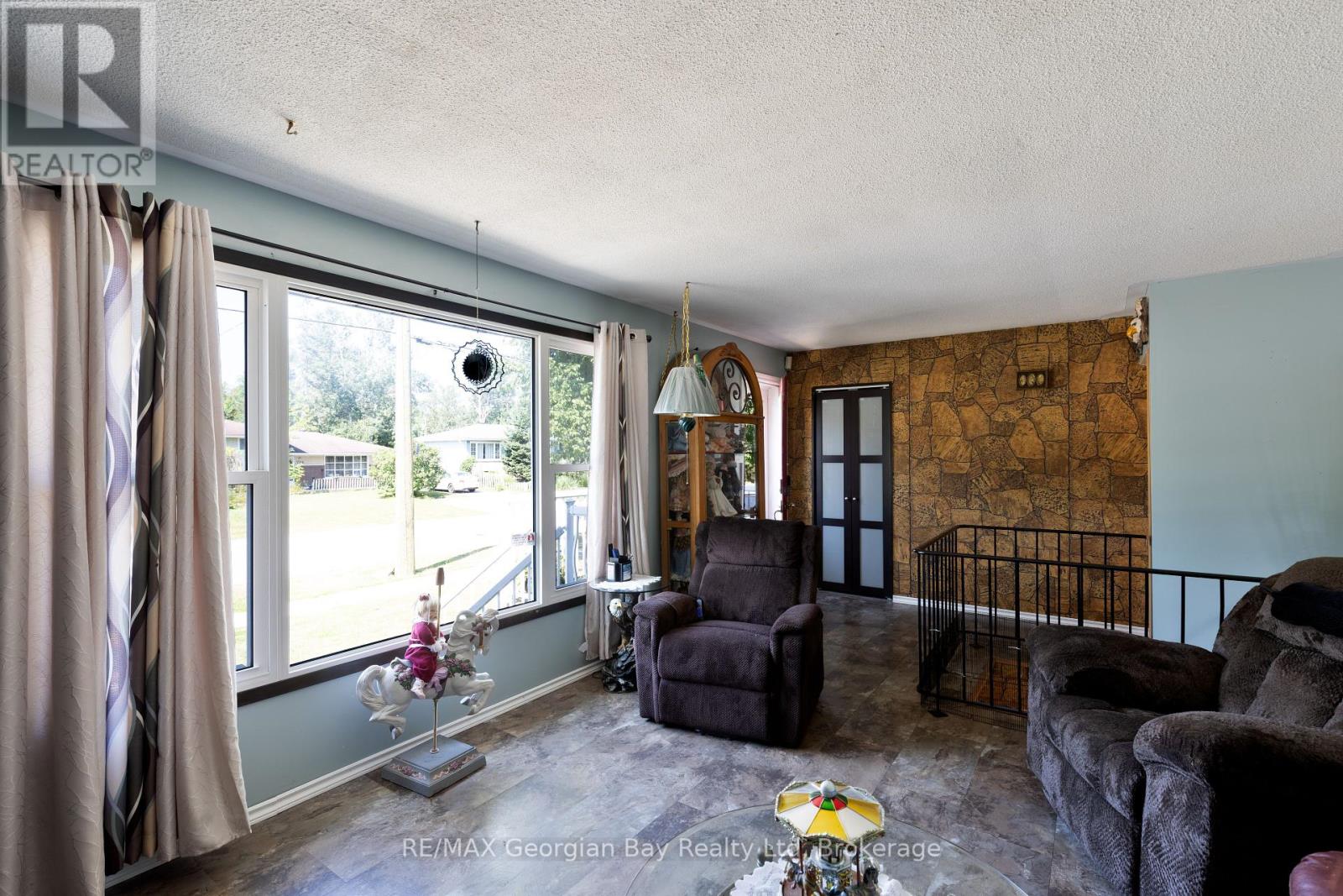 Photo 42 of 739 Simcoe Avenue, Tay ON