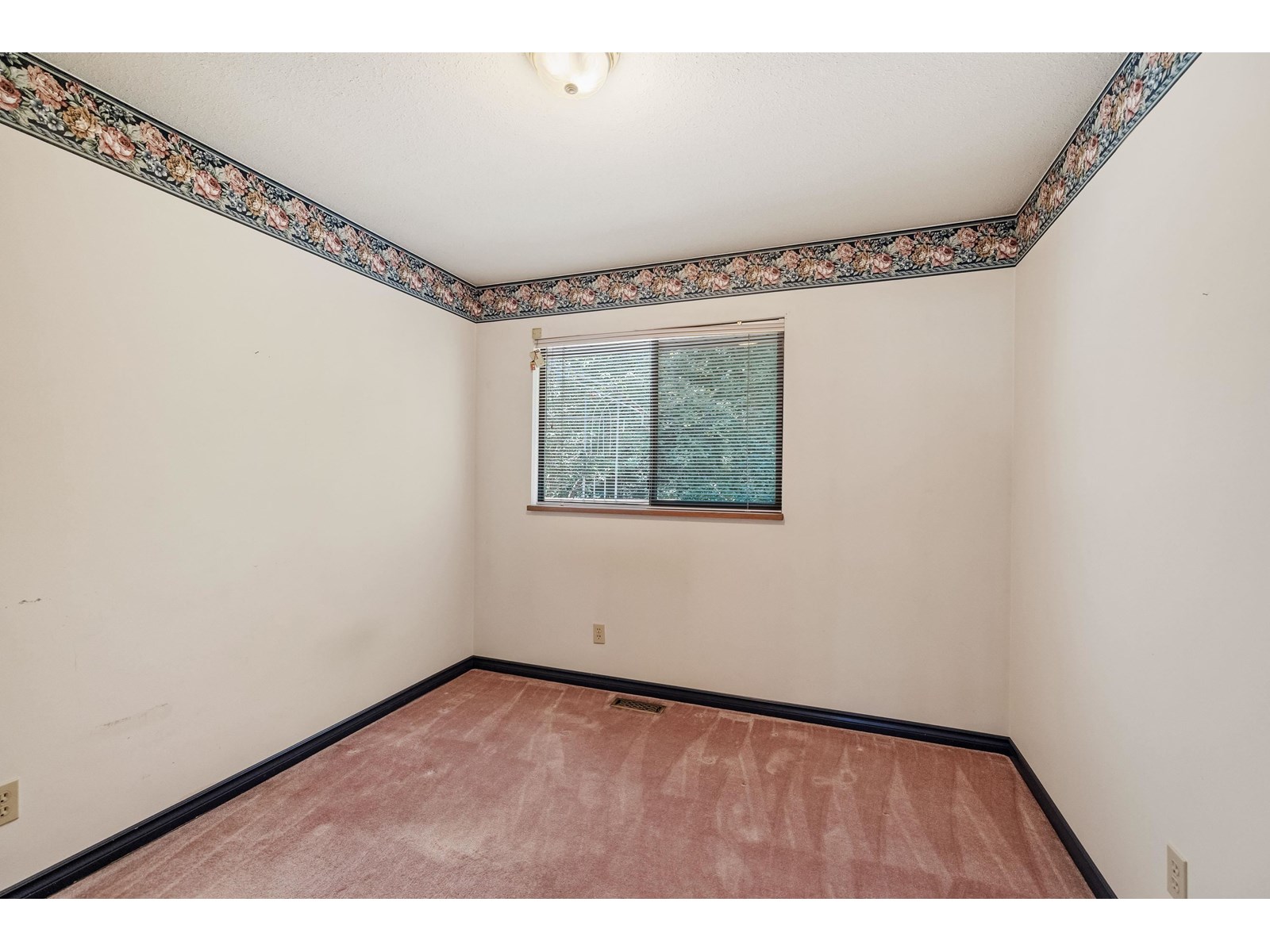 Photo 31 of 20886 94 B Avenue, Langley BC