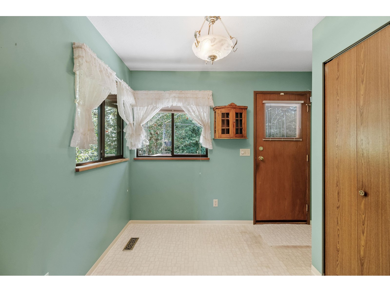 Photo 40 of 20886 94 B Avenue, Langley BC