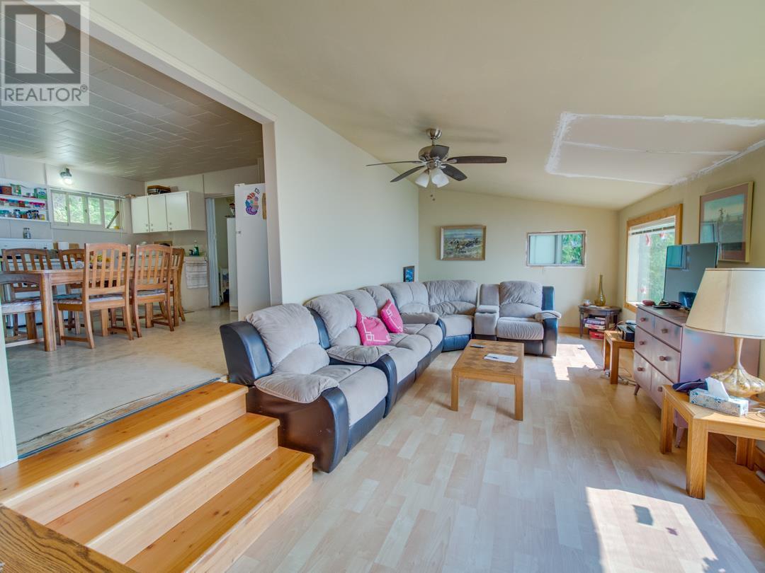 26 Simard Road, Enderby