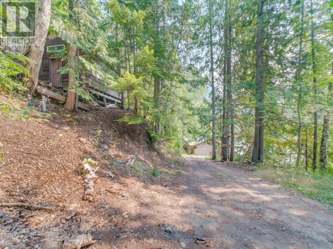 26 Simard Road, Enderby