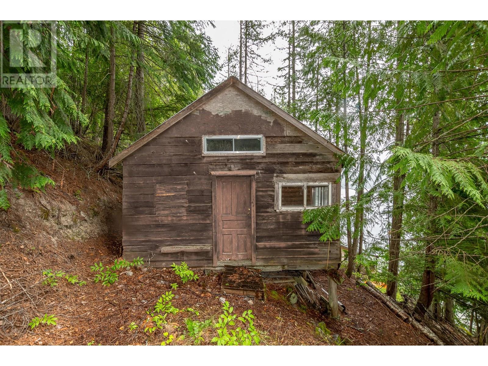 26 Simard Road, Enderby