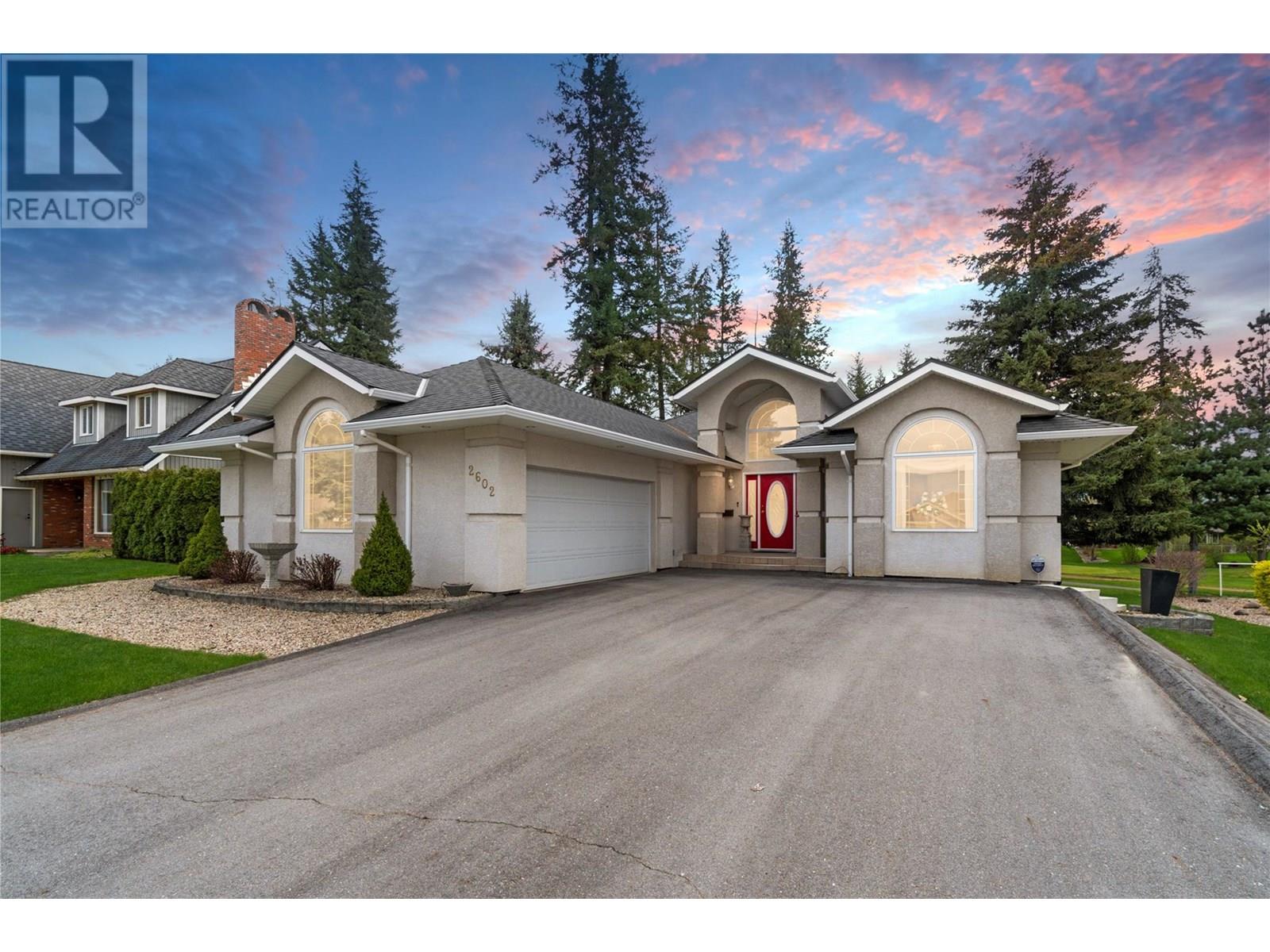 Photo 1 of 2602 Golf Course Drive, Blind Bay BC