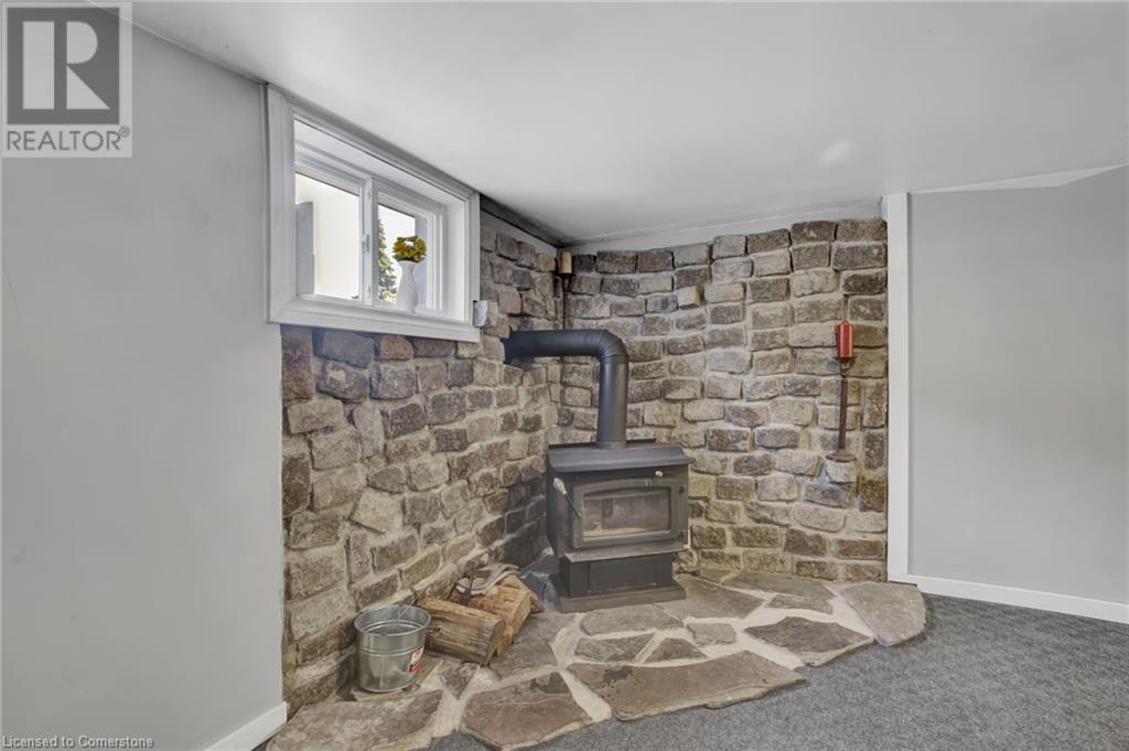 Photo 22 of 47 Worsley Road, Stoney Creek ON