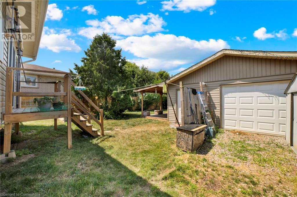 Photo 29 of 47 Worsley Road, Stoney Creek ON
