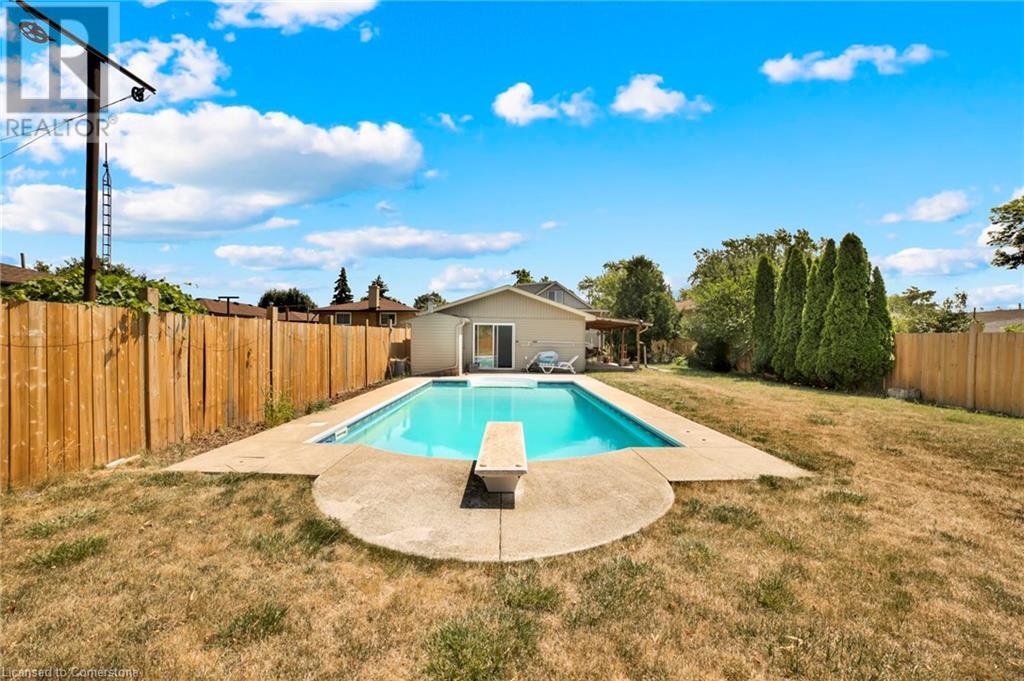 Photo 30 of 47 Worsley Road, Stoney Creek ON