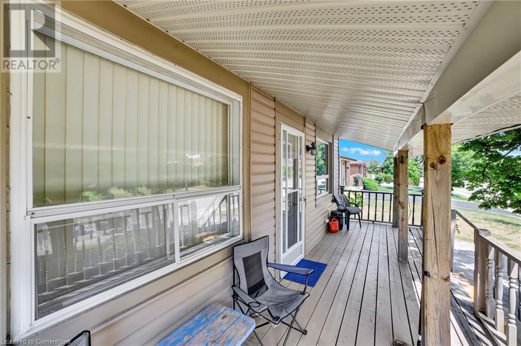 Photo 5 of 47 Worsley Road, Stoney Creek ON