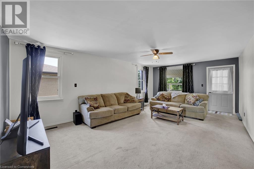 Photo 7 of 47 Worsley Road, Stoney Creek ON