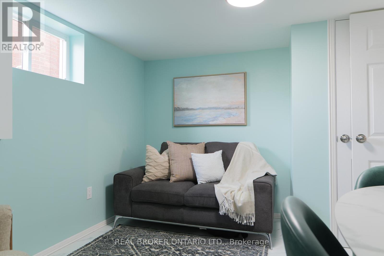 Photo 39 of 39 Cloverhill Road, Hamilton ON