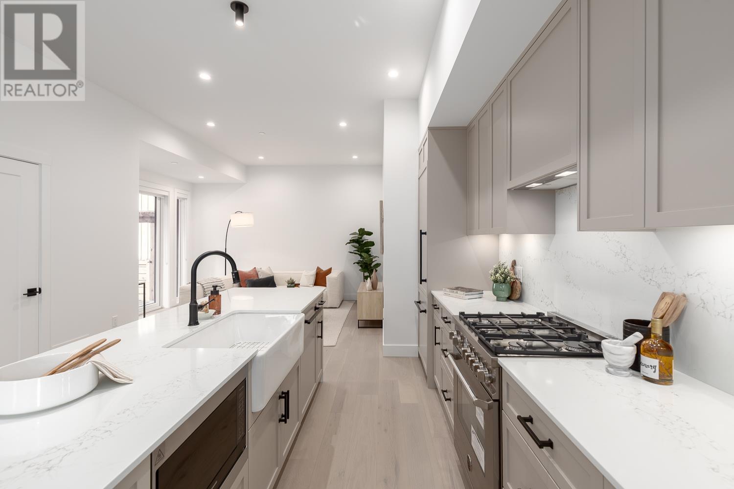 Photo 6 of 1061 Semlin Drive, Vancouver BC